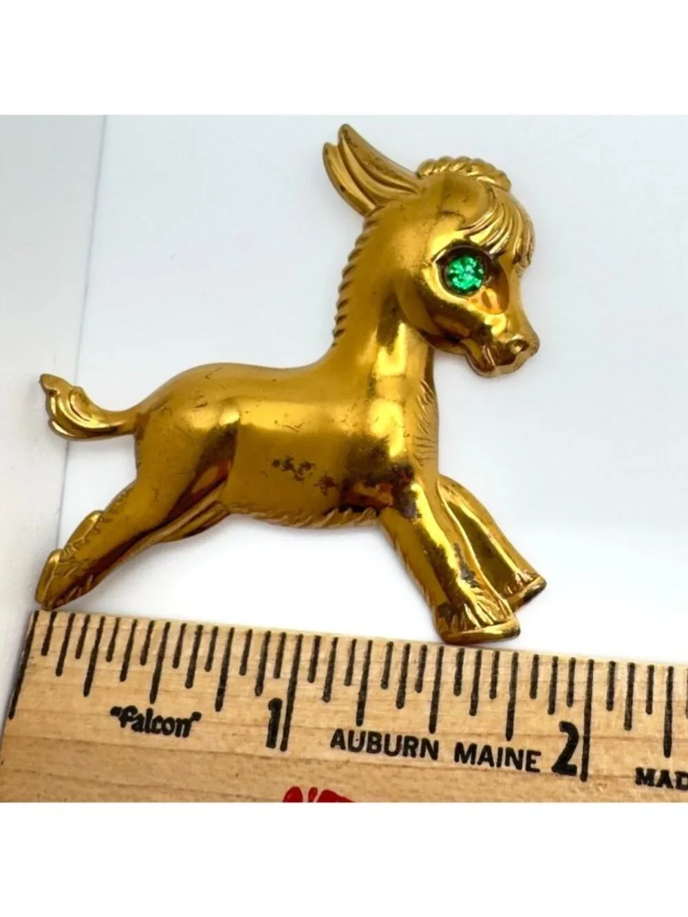 Vtg Gold Tone Donkey Brooch Green Rhinestone Eye Pressed Metal Pin 1 3/8